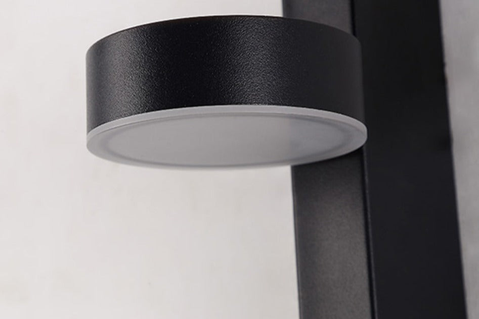 REZO Wall Lamp