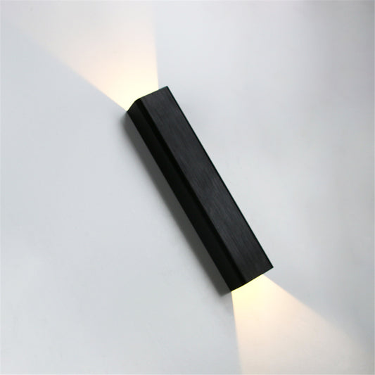 LLY Bar Outdoor Light