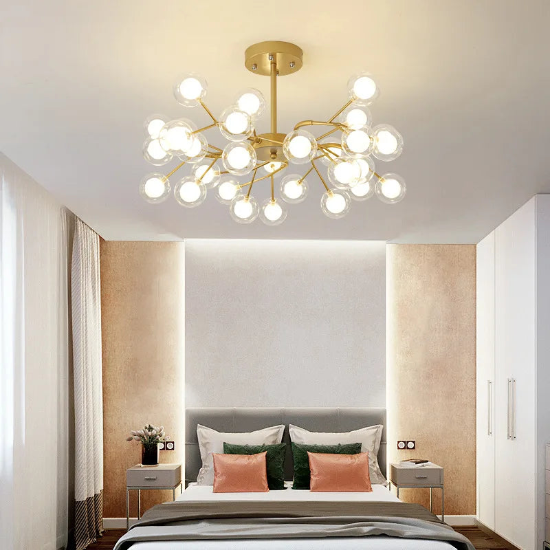 Scandinavische kroonluchter in zwart goud voor restaurants en bars