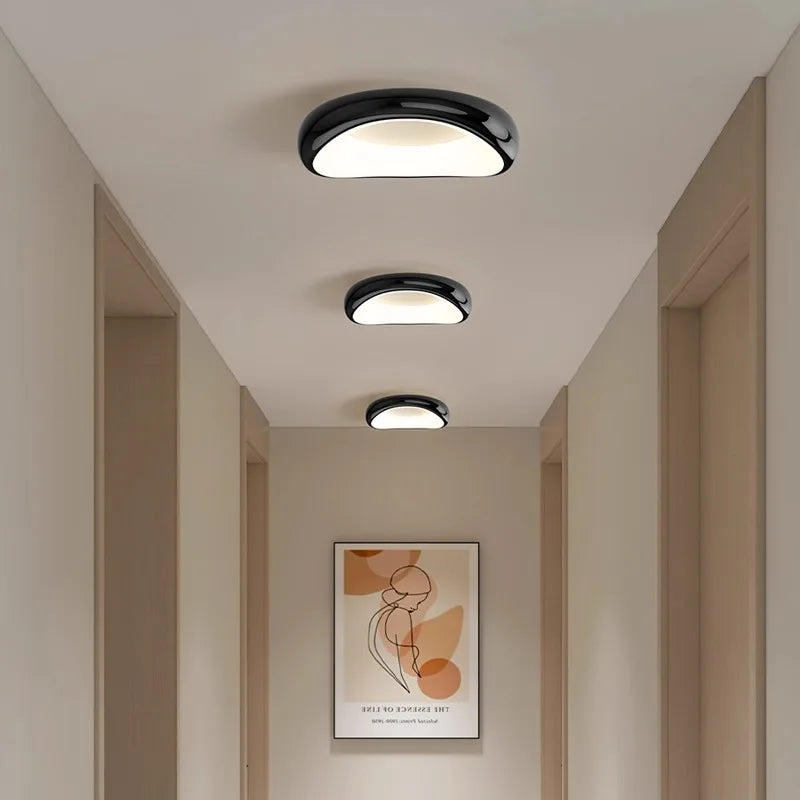 Moderne Deckenleuchte im Creme-Stil