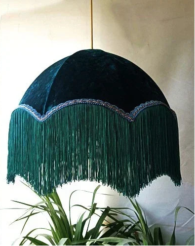 Lustre français vintage en tissu à pompons