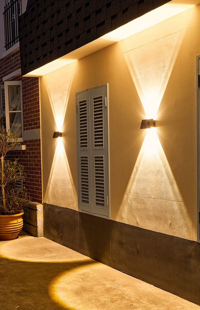 VEN Solar Wall Light