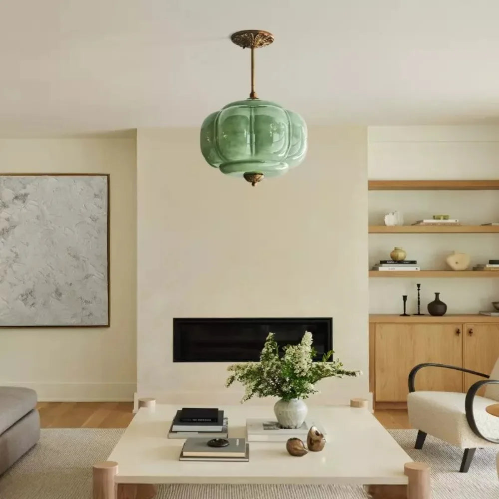 Suspension en verre opalin vert nacré