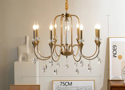 Chandelier en cristal et laiton de style palais