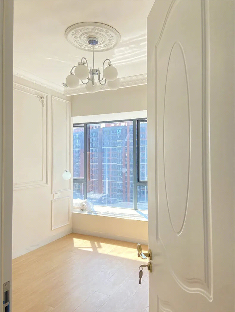 Cremefarbener Glas-Kronleuchter