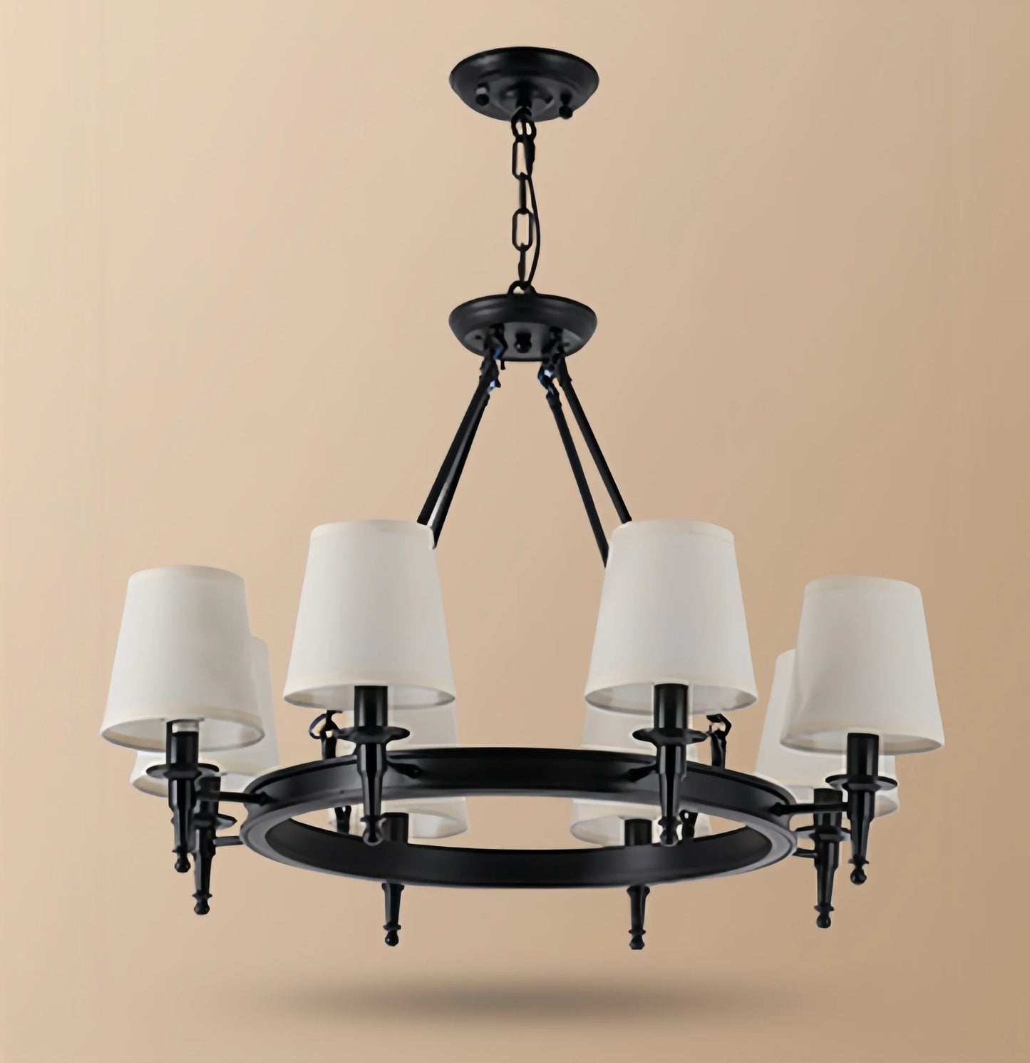 Koperen kroonluchter met stoffen lampenkappen