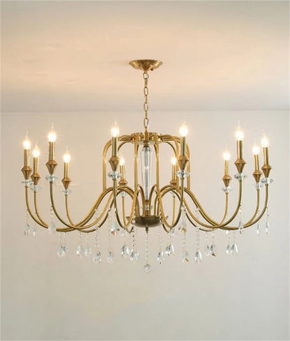 Lustre en fer forgé avec bougeoirs en cristal