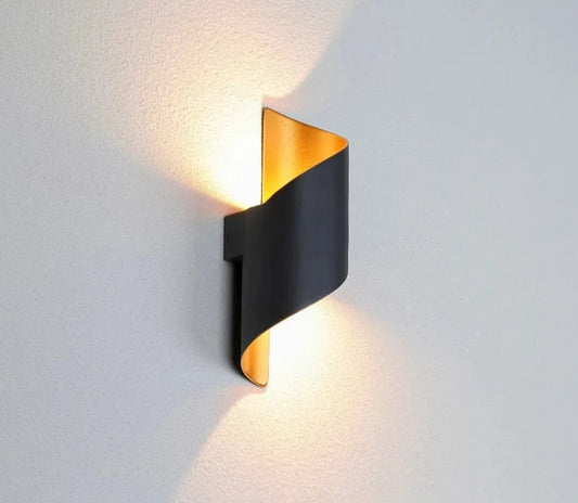 Lampara Wall Light