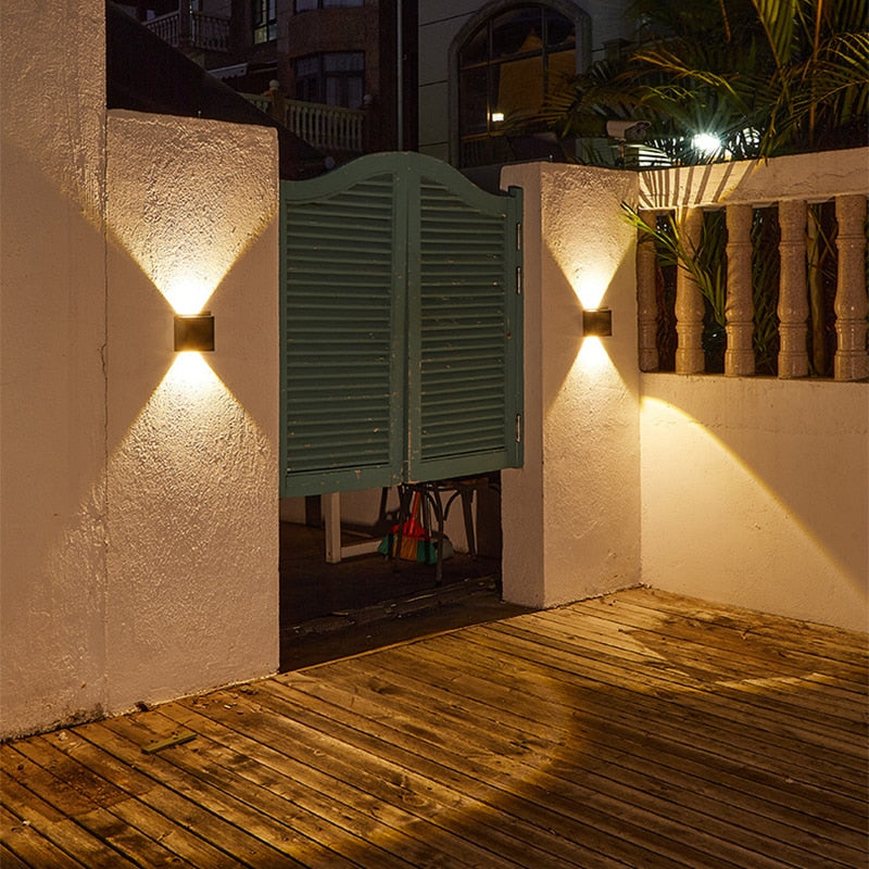 Villa Down-Up Solar Lamp