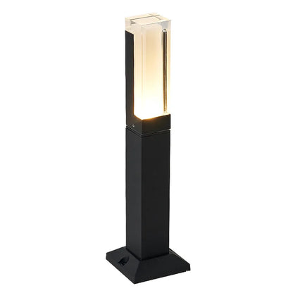 Pillar garden outdoor light