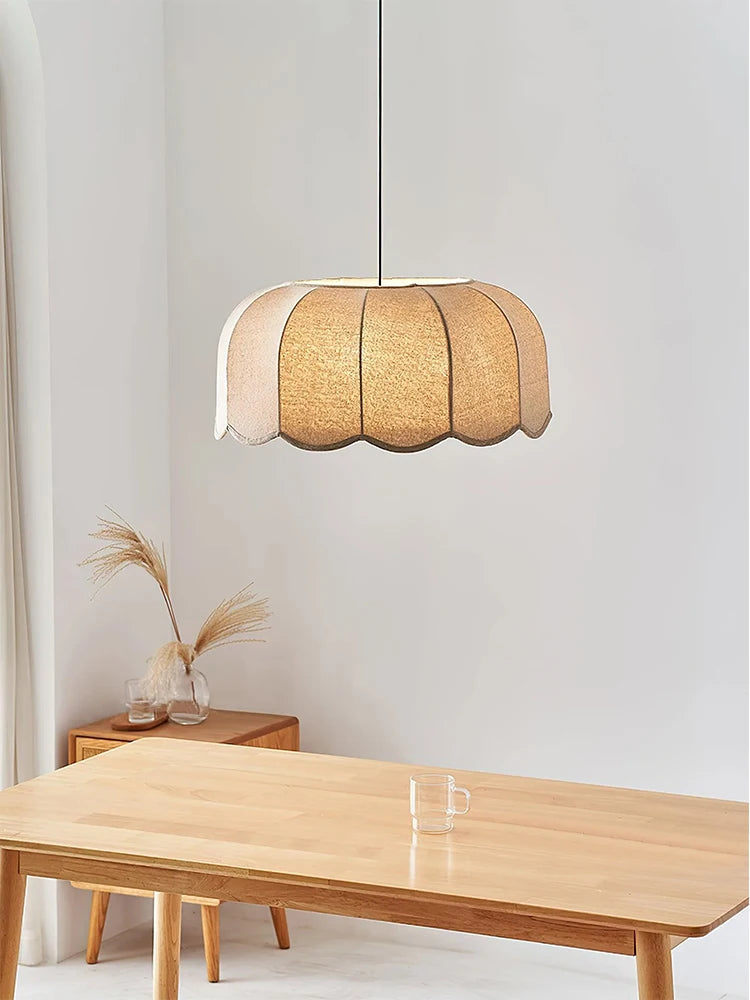 Japanse stoffen hanglamp voor de slaapkamer
