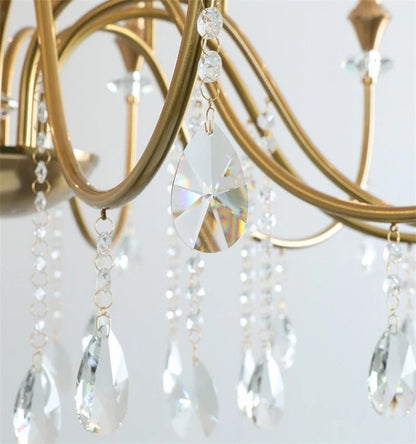 Lustre en fer forgé avec bougeoirs en cristal