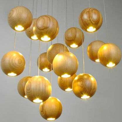 Hänglampa i massivt trä