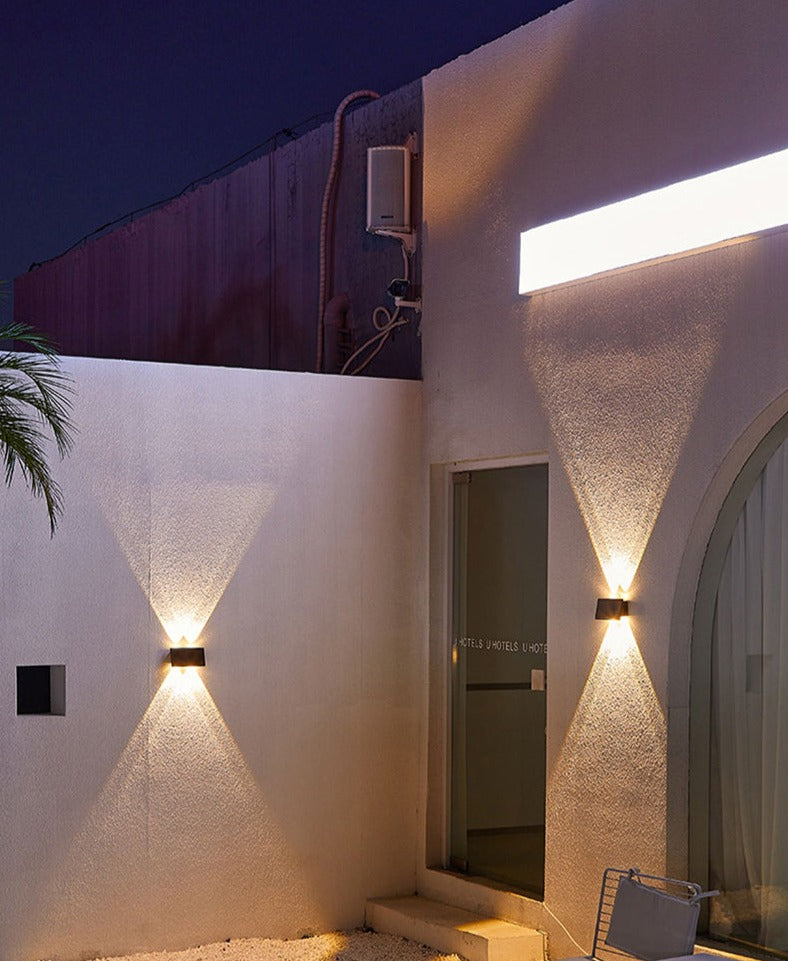 VEN Solar Wall Light