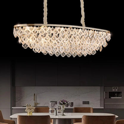 Grand lustre en cristal pour villa