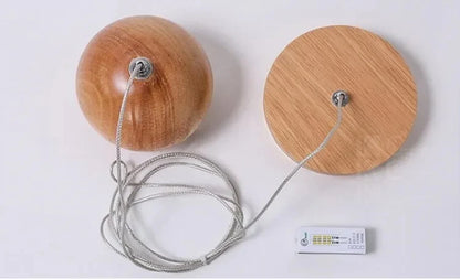 Hänglampa i massivt trä