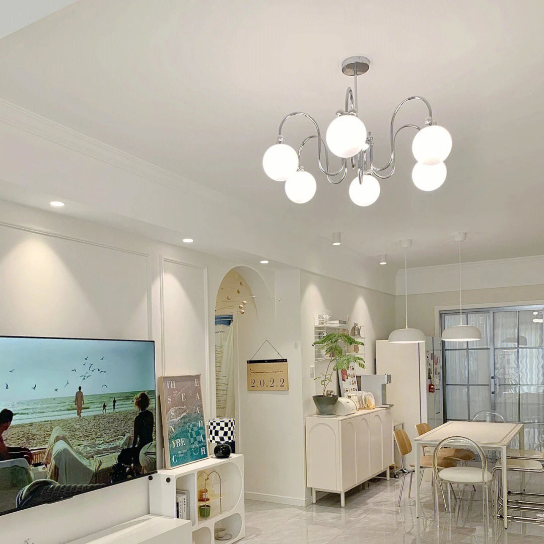 Cremefarbener Glas-Kronleuchter