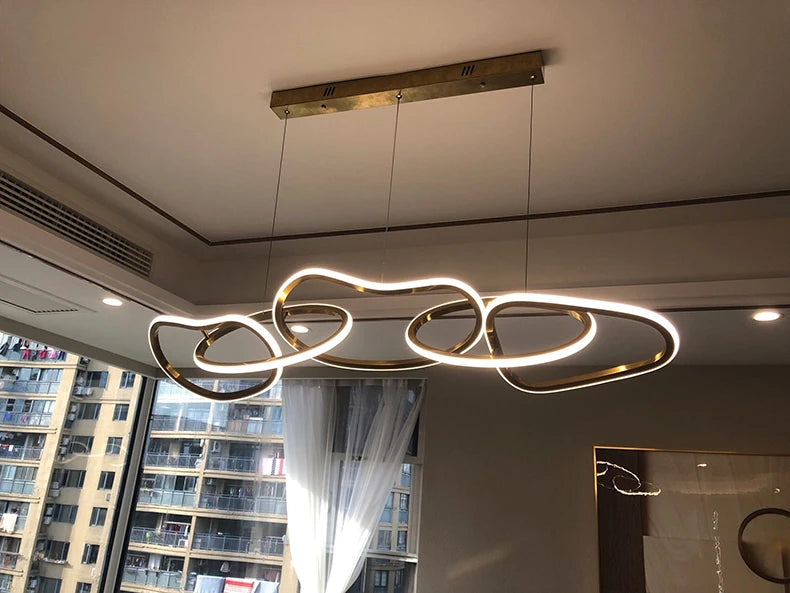 Suspension moderne et élégante à LED