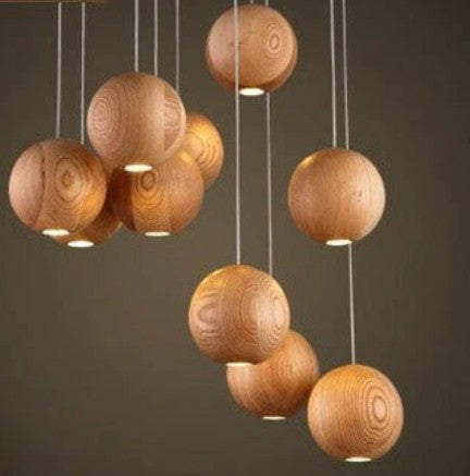 Hänglampa i massivt trä