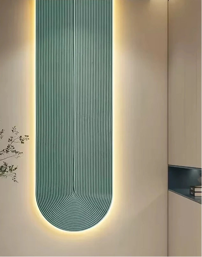 Minimalistische wandlamp met muurschildering