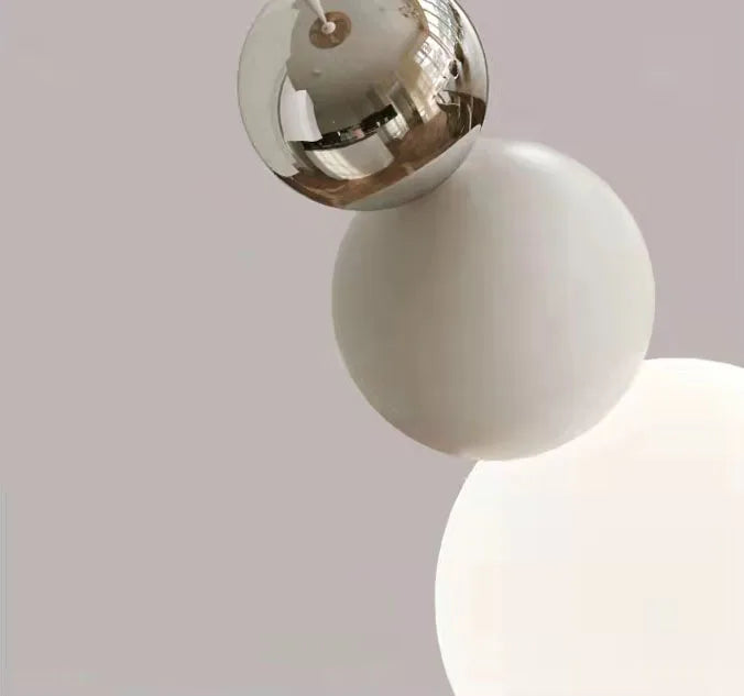 Suspension en verre blanc pour salle à manger