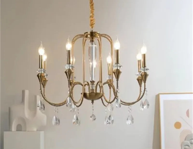 Lustre en fer forgé avec bougeoirs en cristal