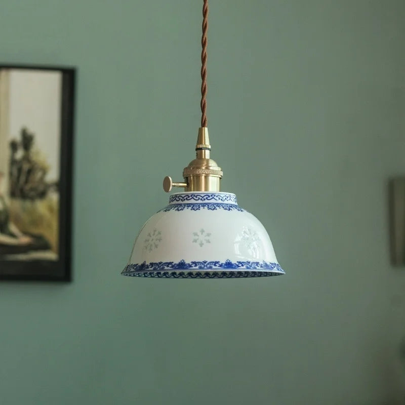 Suspension LED en céramique blanche et cuivre