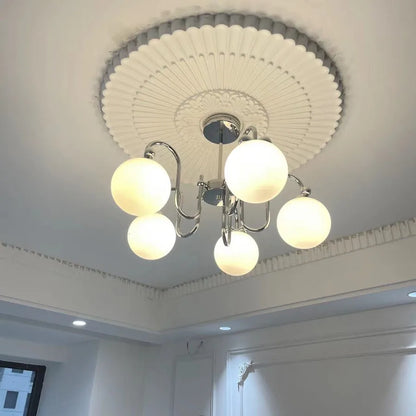 Cremefarbener Glas-Kronleuchter