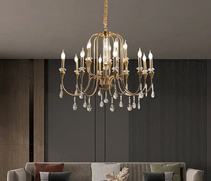 Chandelier en cristal et laiton de style palais