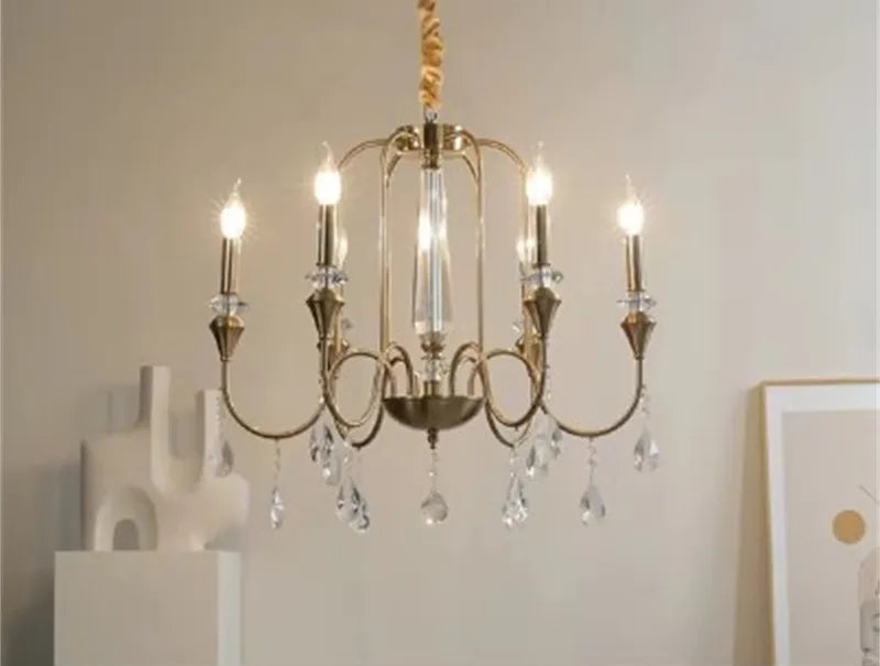 Lustre en fer forgé avec bougeoirs en cristal