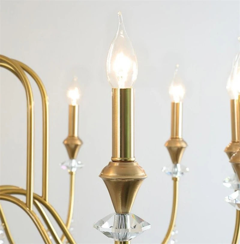 Lustre en fer forgé avec bougeoirs en cristal