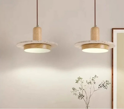 Pendentif en pierre naturelle wabi sabi avec accent en bois