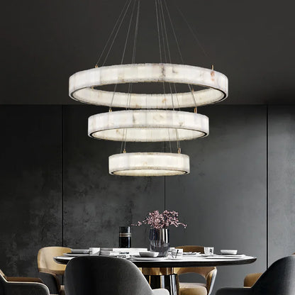 Lustre en marbre avec anneaux