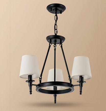 Koperen kroonluchter met stoffen lampenkappen