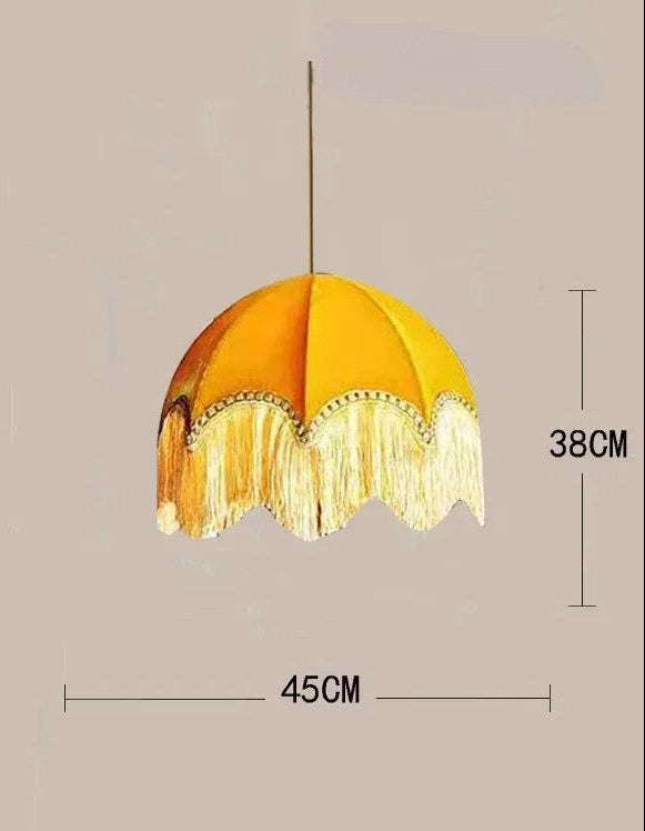 Lustre français vintage en tissu à pompons