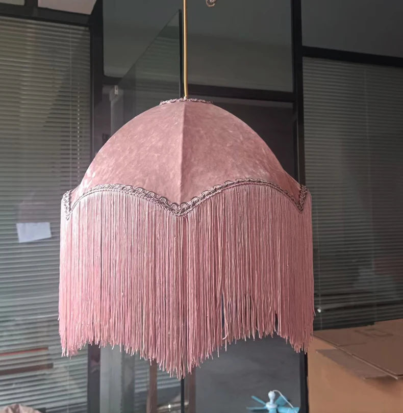 Lustre français vintage en tissu à pompons