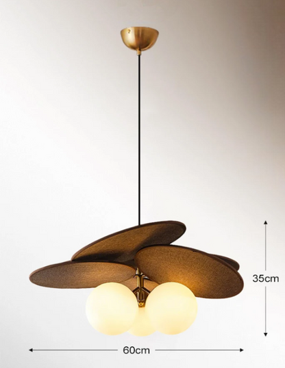 Wit glazen plafond met bloembladkleurige tint