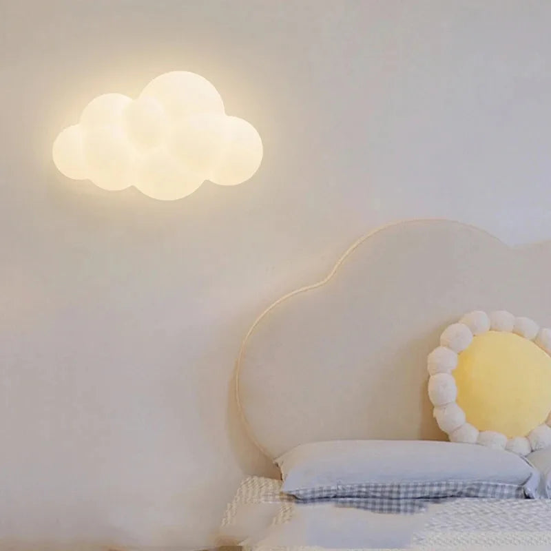Wolken- en sterrenwandlamp