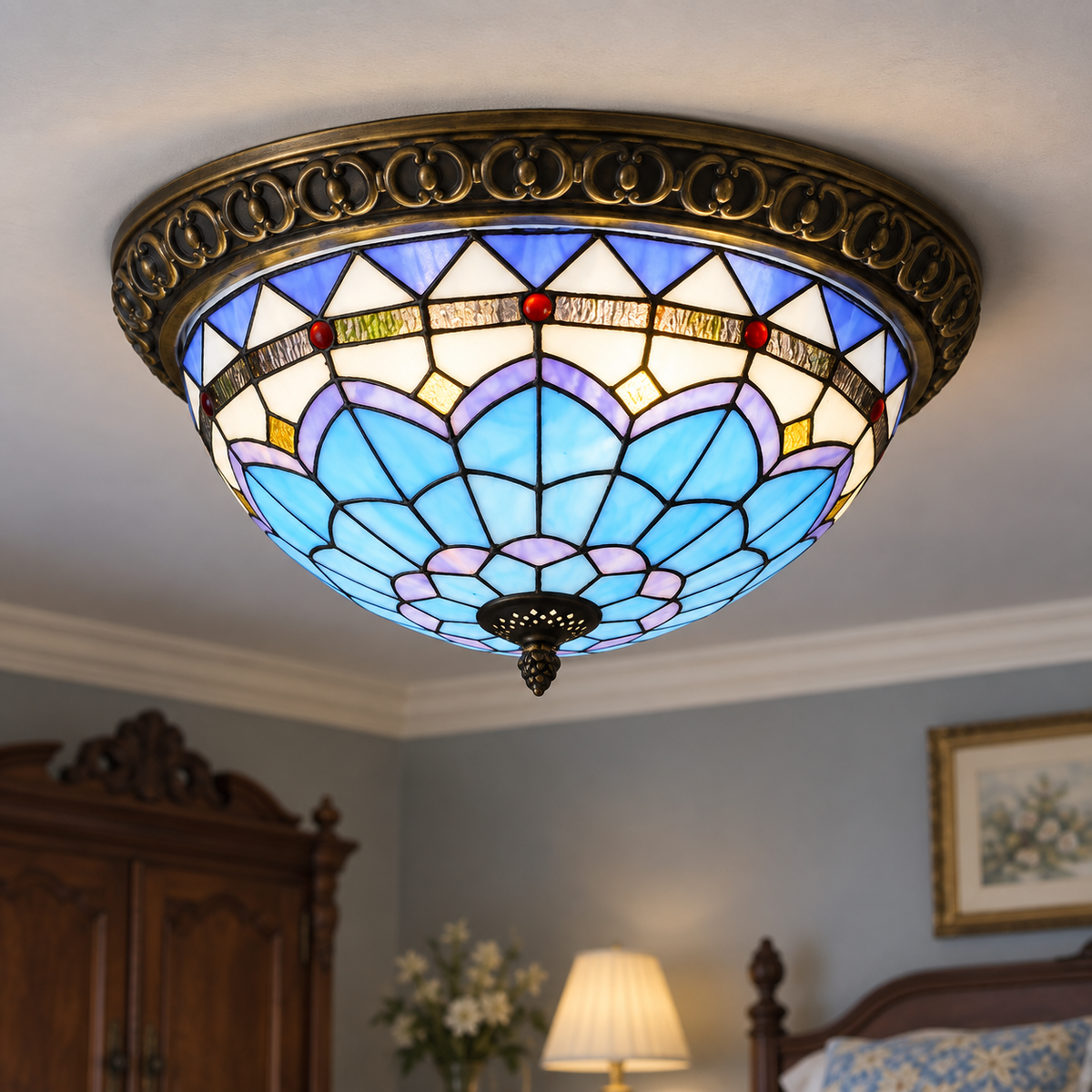 Plafondlamp in Tiffany-stijl met bloemmotief in glas-in-lood