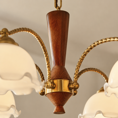 Holz-Messing-Kronleuchter mit Blumenglas