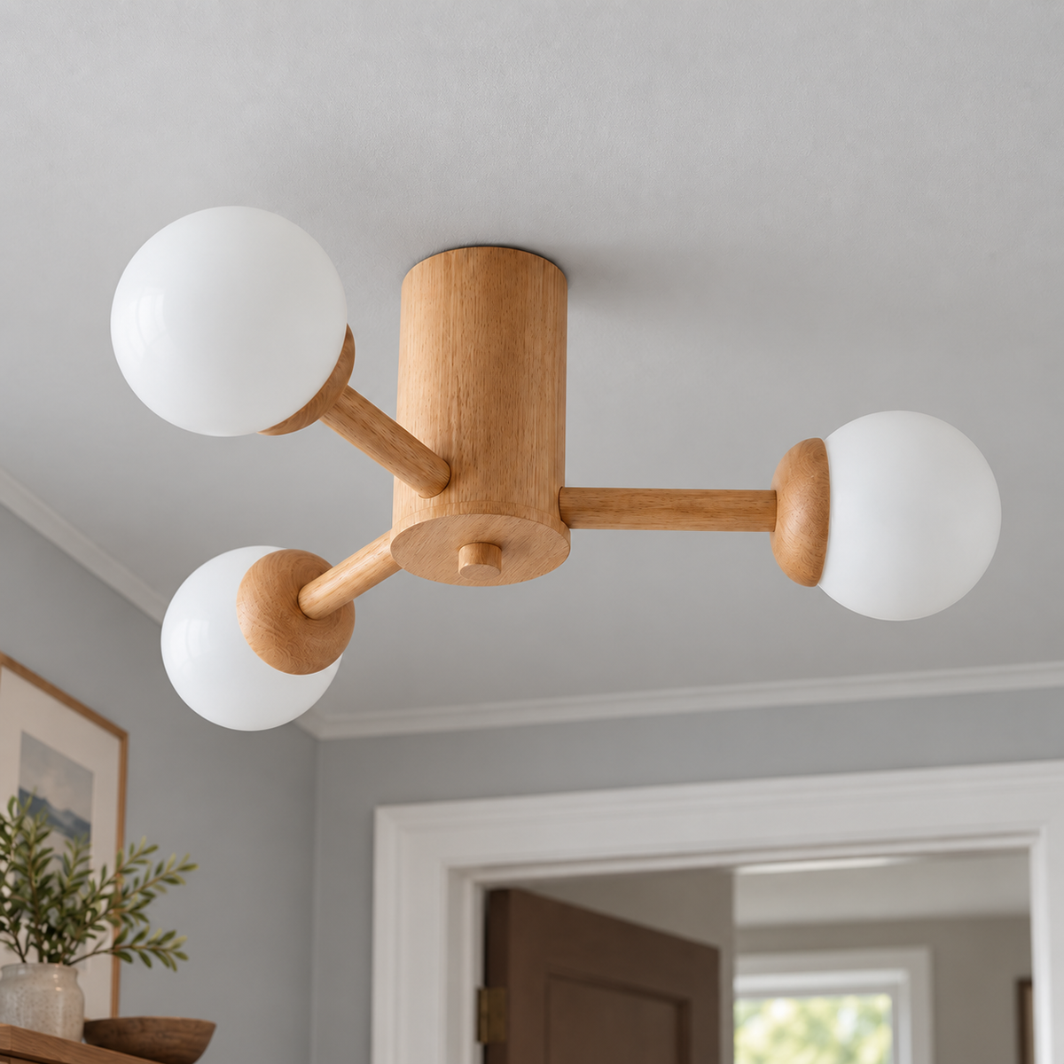 Natural wood and white | 3 lights · Diameter 66 cm pendant installed in a furnished interior