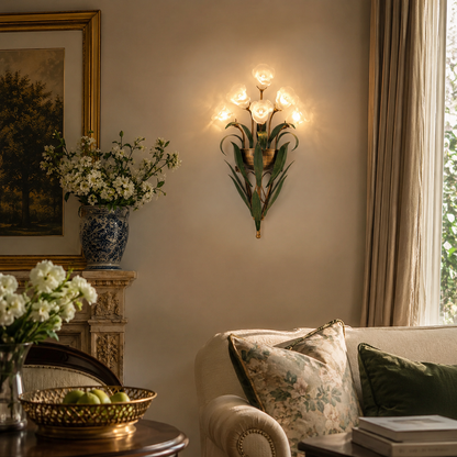 Französische Blumenwandleuchte im Landhausstil
