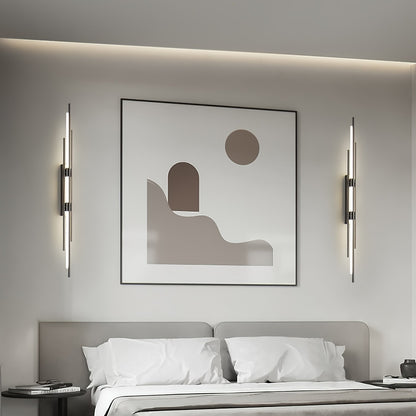 Gold Line Wall Lamp