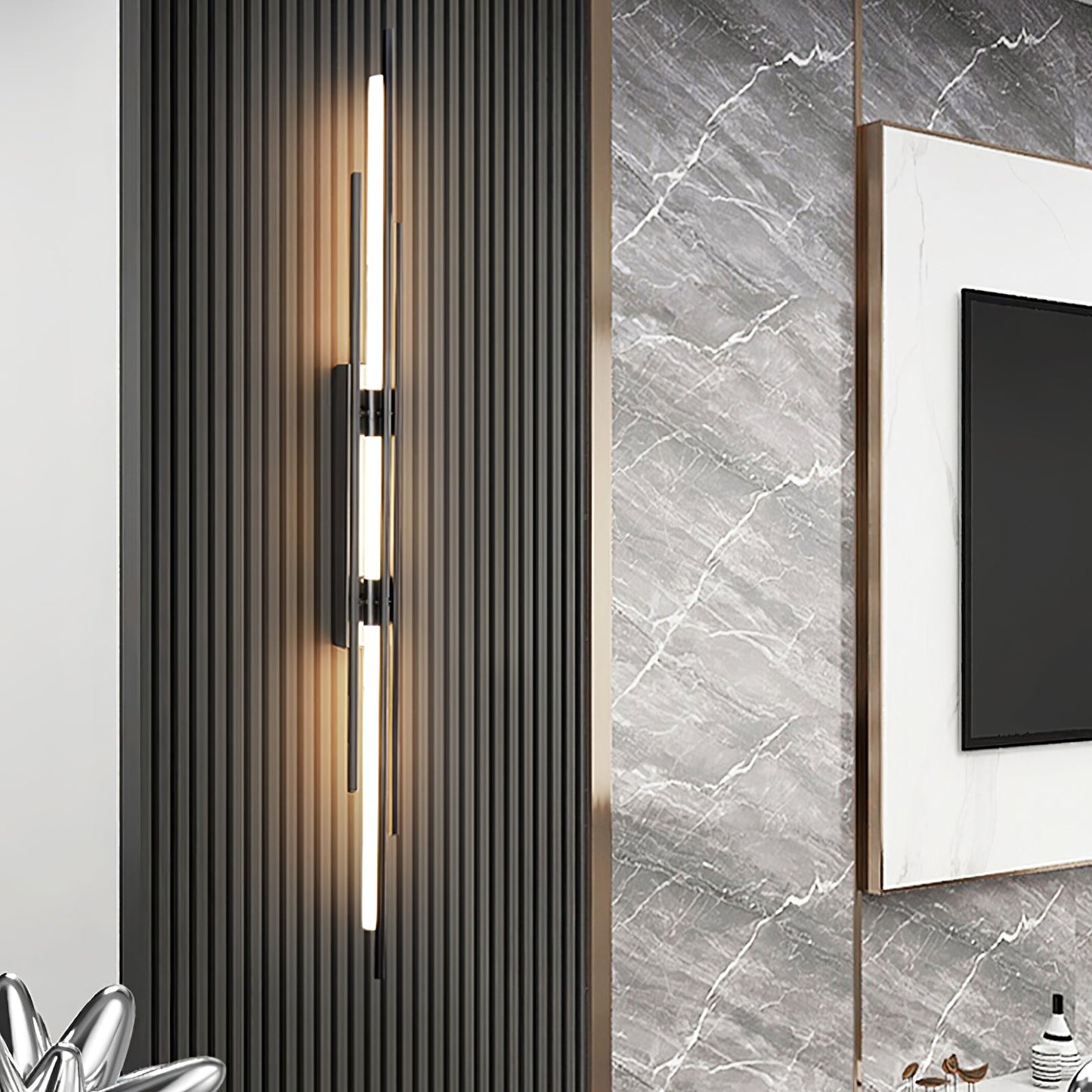 Gold Line Wall Lamp